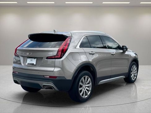 Used 2023 Cadillac XT4 Premium Luxury w/ Technology Package FWD image 5