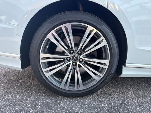 Used 2021 Audi A8 L 4.0T image 10