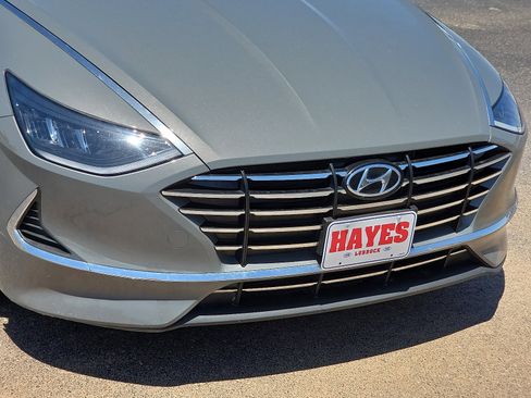 Used 2023 Hyundai Sonata SE FWD image 6