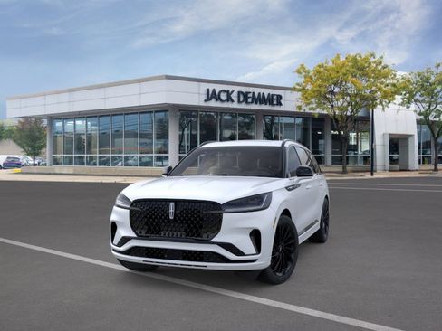 New 2026 Lincoln Aviator Reserve AWD/4WD image 2