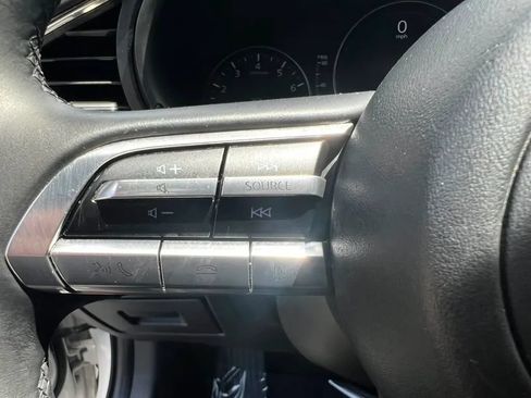 Used 2019 MAZDA MAZDA3 Hatchback w/ Premium Package FWD image 29