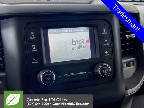 Used 2024 RAM 4500 Tradesman w/ Chrome Appearance Group AWD/4WD image 19