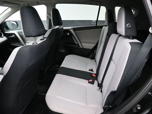 Used 2017 Toyota RAV4 XLE image 22