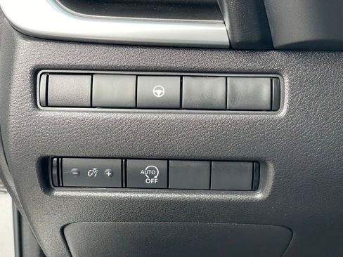 Certified 2023 Nissan Rogue SV AWD/4WD image 19