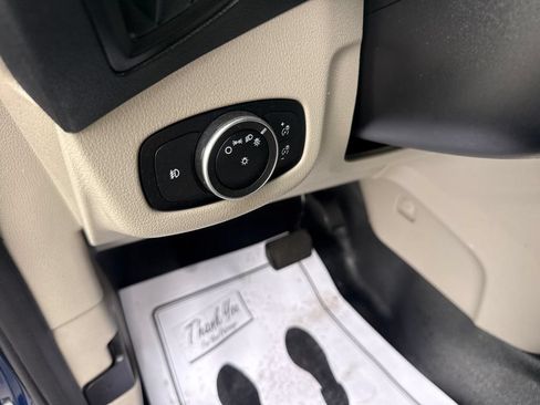 Used 2019 Ford Transit Connect XLT FWD image 17