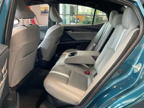 Certified 2025 Toyota Camry SE FWD image 22