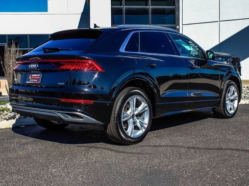 Used 2022 Audi Q8 Premium Plus w/ Premium Plus Package image 6