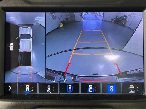 Used 2021 GMC Sierra 3500 Denali image 22