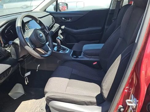 Used 2025 Subaru Outback Premium AWD/4WD image 6