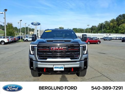 Used 2026 GMC Sierra 2500 AT4 w/ AT4 Premium Plus Package AWD/4WD image 10