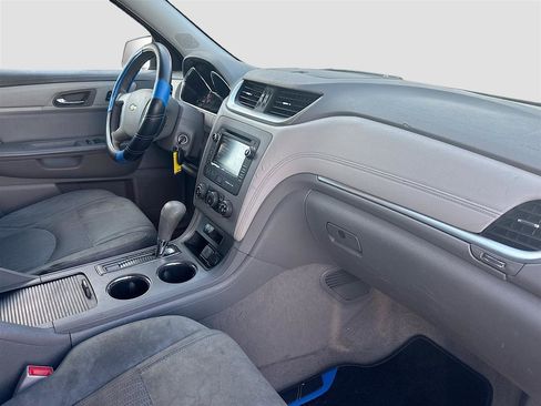 Used 2016 Chevrolet Traverse LS image 29