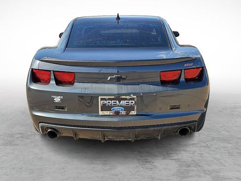 Used 2010 Chevrolet Camaro SS w/ RS Package RWD image 9