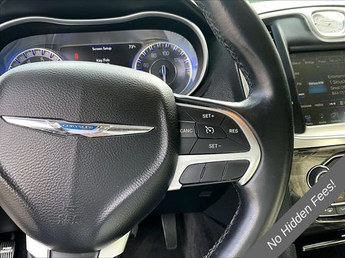 Used 2015 Chrysler 300 Limited RWD image 16