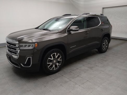 Used 2020 GMC Acadia SLE w/ Driver Convenience Package image 2