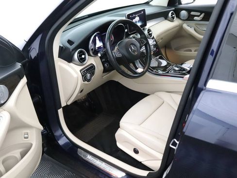Used 2019 Mercedes-Benz GLC 300 4MATIC image 19