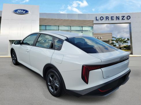 Used 2025 Kia K4 FWD image 7
