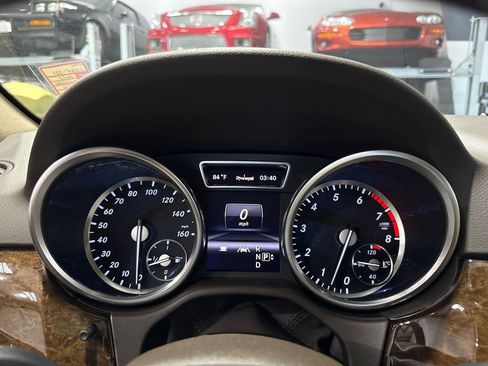 Used 2013 Mercedes-Benz ML 350 4MATIC image 96