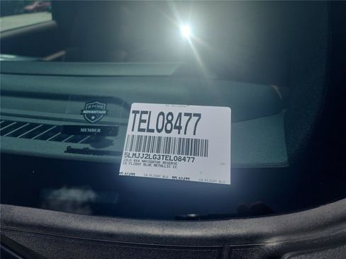 New 2026 Lincoln Navigator Reserve AWD/4WD image 11