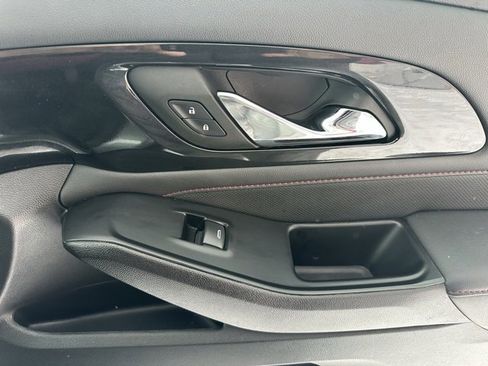 Certified 2023 Chevrolet Traverse RS w/ LPO, Floor Liner Package image 17