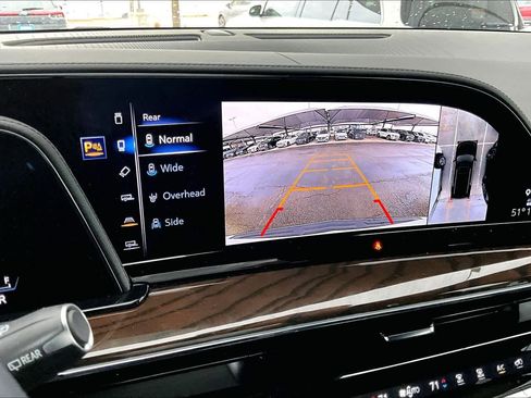 Used 2024 Cadillac Escalade Sport Platinum w/ LPO, ONYX Package image 25