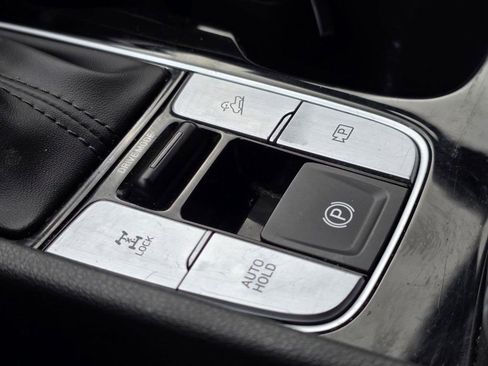 Used 2022 Hyundai Santa Cruz Limited image 27