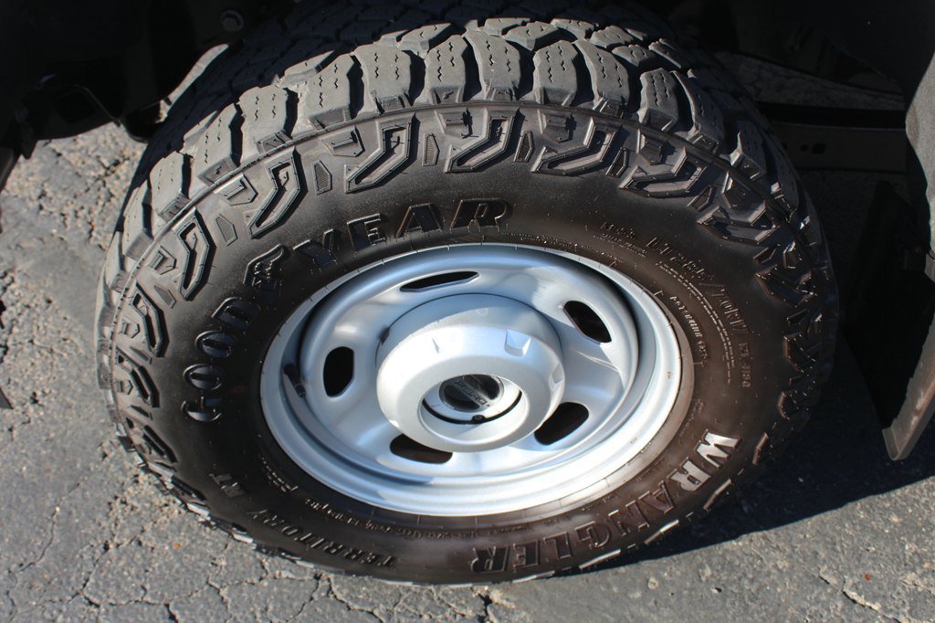 Used 2025 Ford F250 XL w/ XL Off-Road Package AWD/4WD image 29