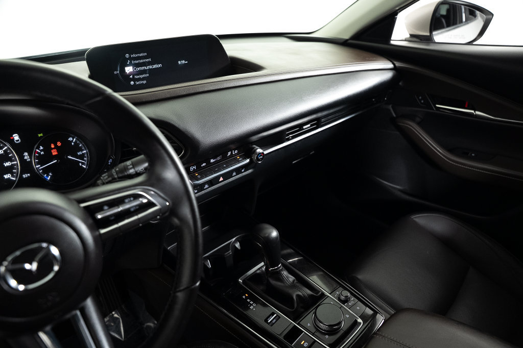 Used 2022 MAZDA CX-30 AWD 2.5 S w/ Premium Package image 25