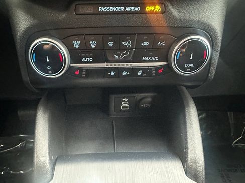 Used 2024 Ford Escape Active AWD/4WD image 21