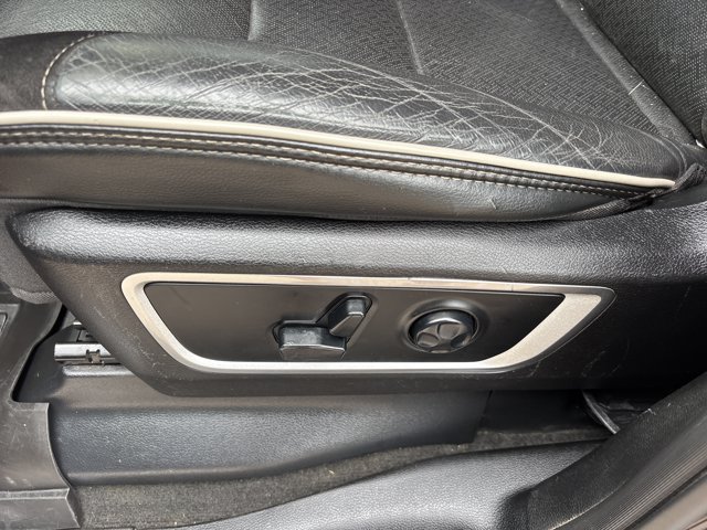 Used 2019 RAM 1500 Laramie AWD/4WD image 19