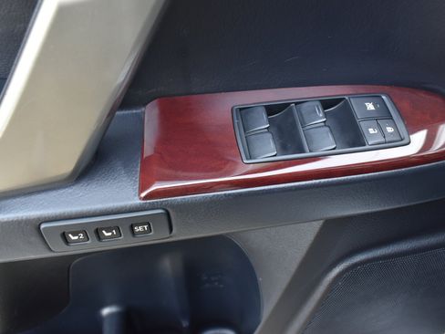 Used 2015 Lexus GX 460 image 43