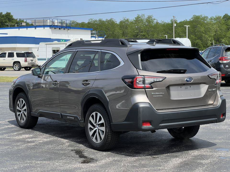 Used 2024 Subaru Outback Premium AWD/4WD image 8