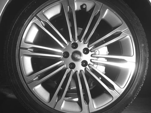 Certified 2025 Land Rover Range Rover Sport SE image 37