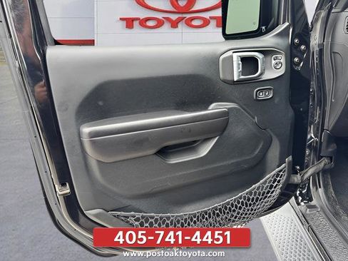 Used 2021 Jeep Wrangler Unlimited Sport AWD/4WD image 17