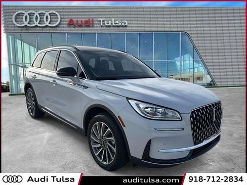 Used 2025 Lincoln Corsair Reserve w/ Equipment Group 202A image 1