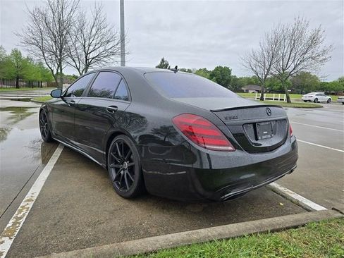Used 2018 Mercedes-Benz S 560 Sedan image 4
