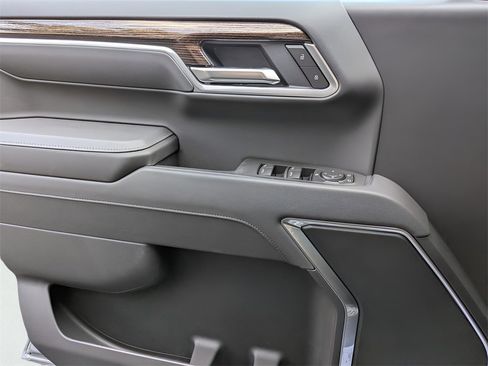 New 2026 GMC Sierra 1500 Elevation image 12