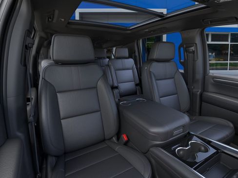 New 2026 Chevrolet Suburban RST image 40