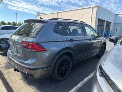 Used 2022 Volkswagen Tiguan SE R-Line image 4