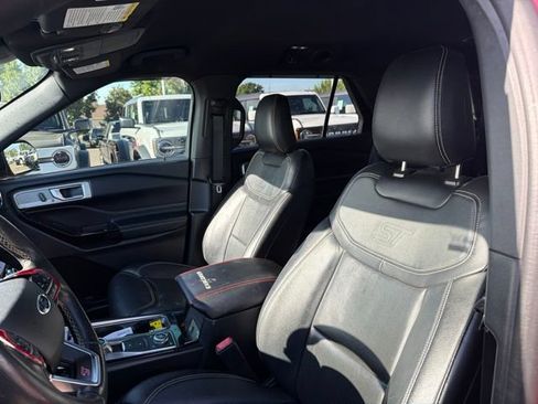 Used 2021 Ford Explorer ST w/ Equipment Group 401A AWD/4WD image 15