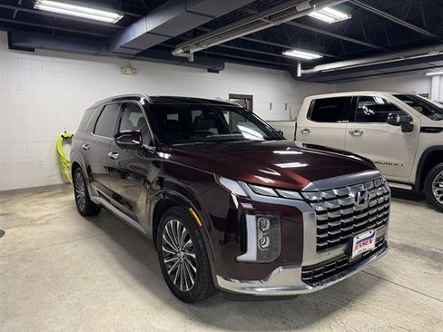 Used 2023 Hyundai Palisade Calligraphy AWD/4WD image 3