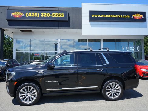 Used 2021 GMC Yukon Denali w/ Denali Ultimate Package AWD/4WD image 2