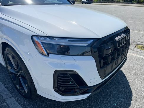New 2026 Audi Q7 3.0T Premium Plus AWD/4WD image 23