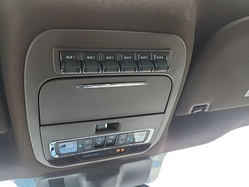 Used 2024 Ford F250 King Ranch w/ Chrome Package AWD/4WD image 18