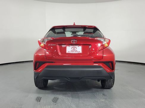 Certified 2022 Toyota C-HR XLE image 15