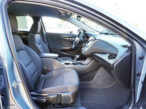 Used 2023 Chevrolet Malibu LT w/ Sport Edition image 11