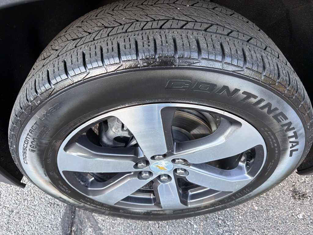 Used 2023 Chevrolet Traverse LT w/ LT Premium Package FWD image 34