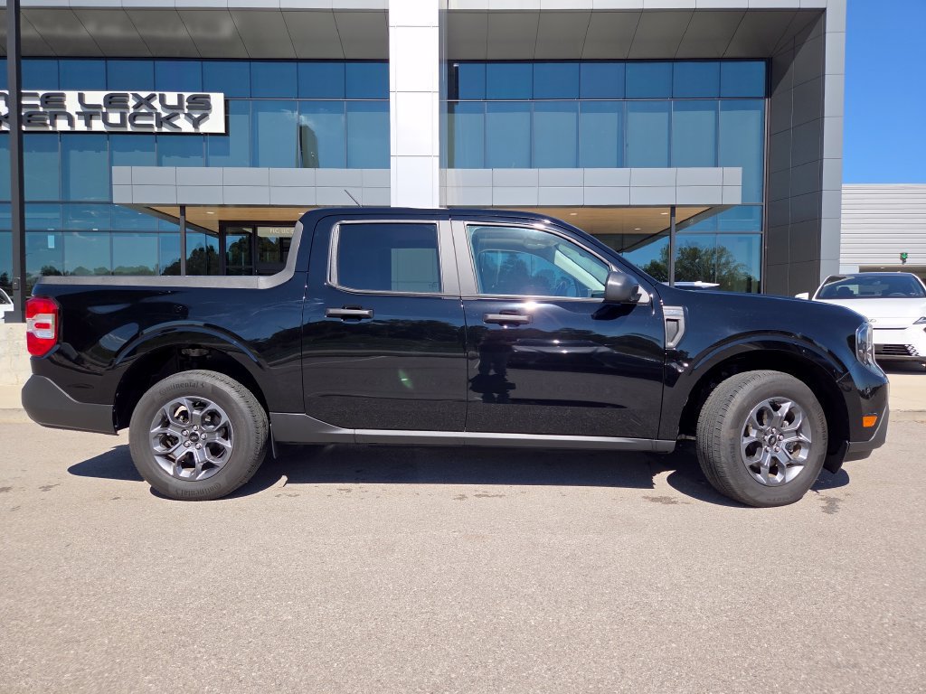 Used 2025 Ford Maverick XLT w/ Equipment Group 301A AWD/4WD image 26