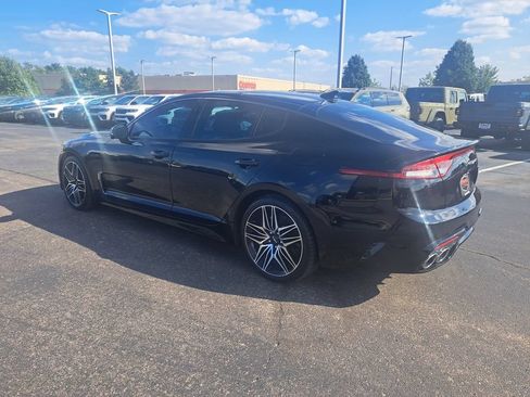 Used 2022 Kia Stinger GT2 AWD/4WD image 5