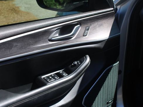 Used 2021 Jeep Grand Cherokee L Limited RWD image 19