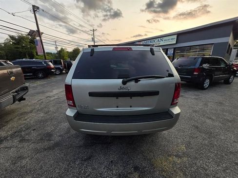 Used 2008 Jeep Grand Cherokee Laredo AWD/4WD image 6